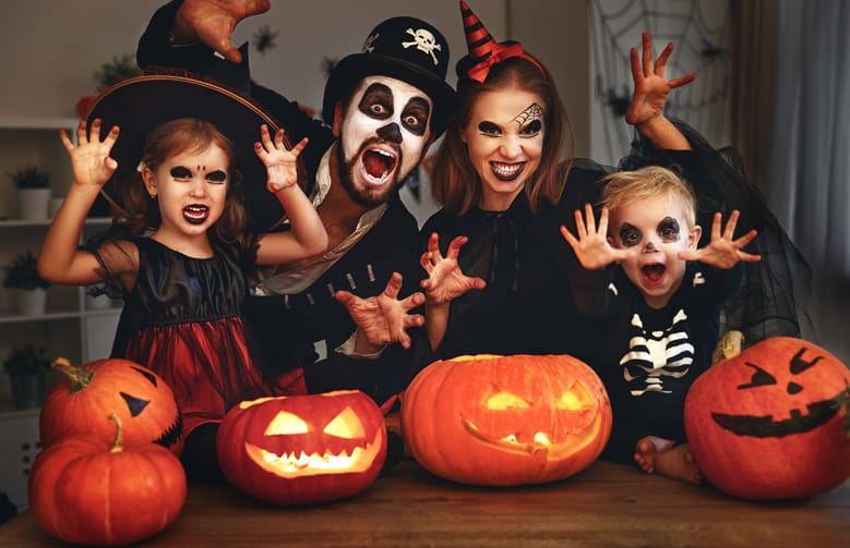 {Updated} 9 Trick-Or-Treating Alternatives For Halloween During Covid-19 6 Family In Halloween Costumes