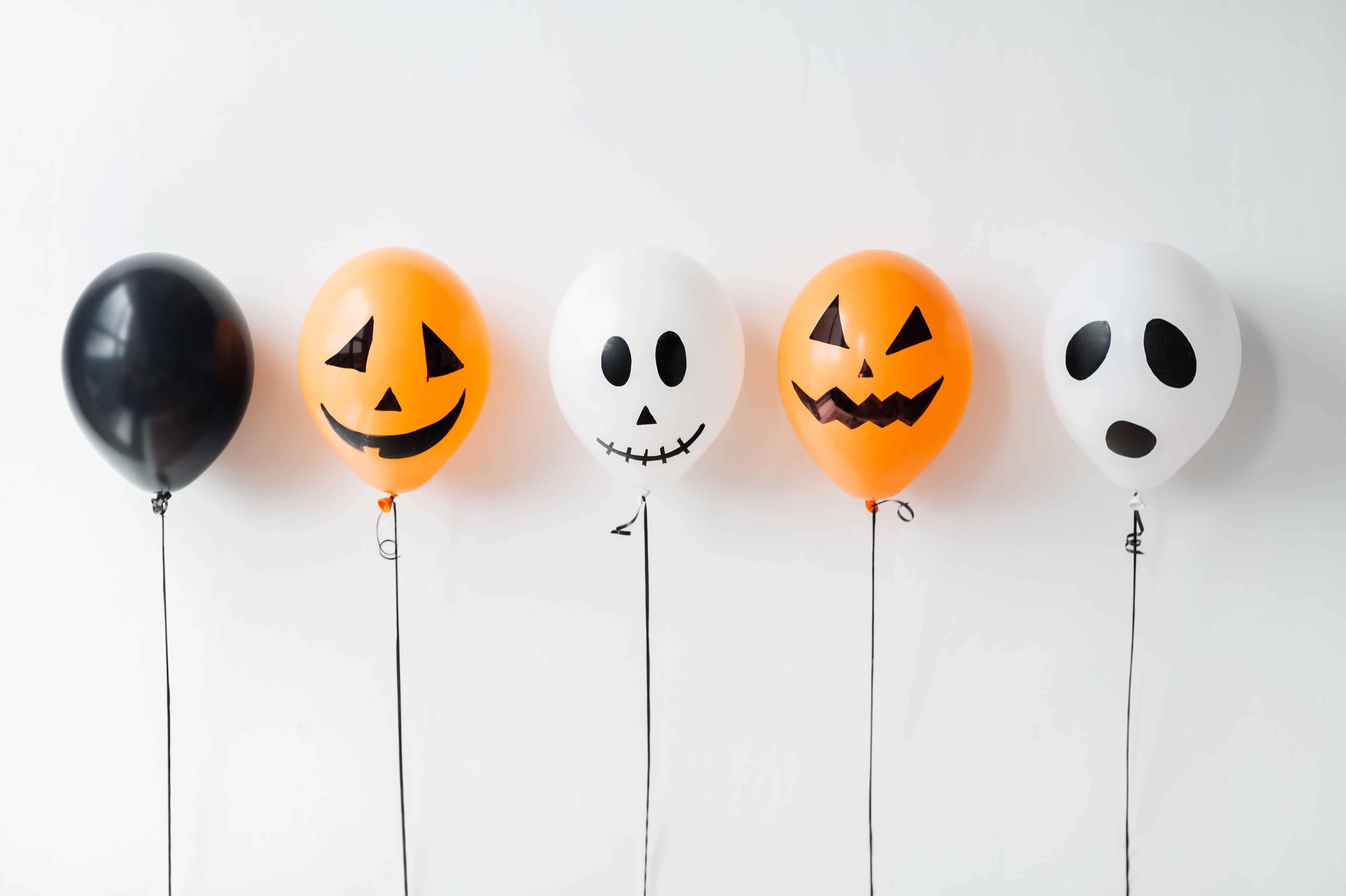 {Updated} 9 Trick-Or-Treating Alternatives For Halloween During Covid-19 7 Trick-Or-Treating Alternatives