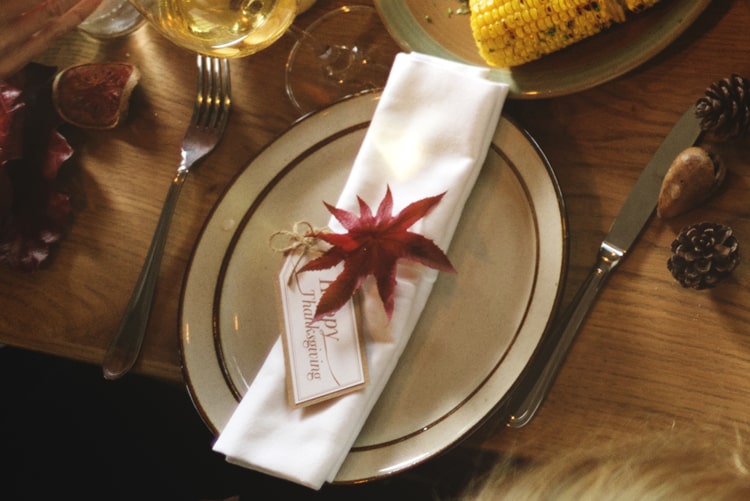 thanksgiving table setting