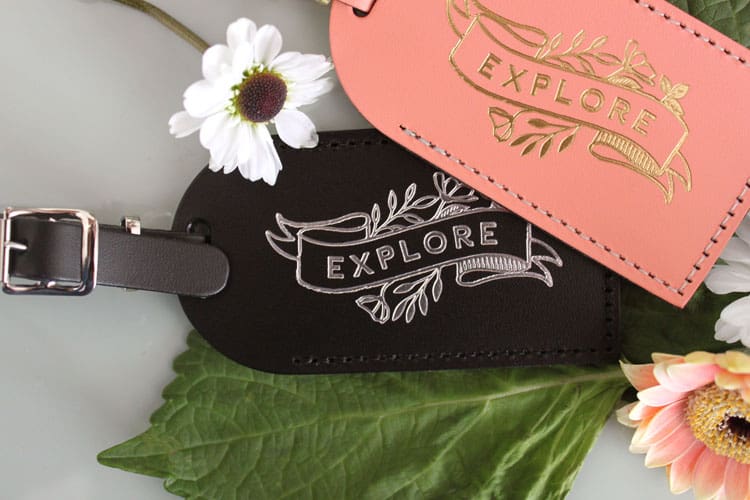 {UPDATED} 13 Best Gifts for the Traveling Mom 7 best luggage tag gift for mom who loves to travel