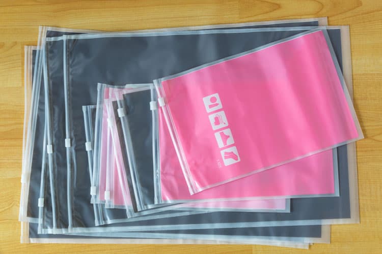 Flying With a Newborn: 10 Ways to Make it Easier 10 resealable bags