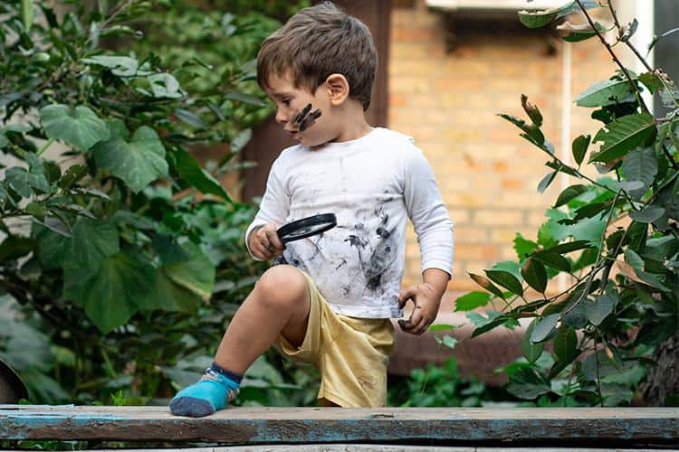 The Magic of Nature and Play: Combining the Best of Both Worlds