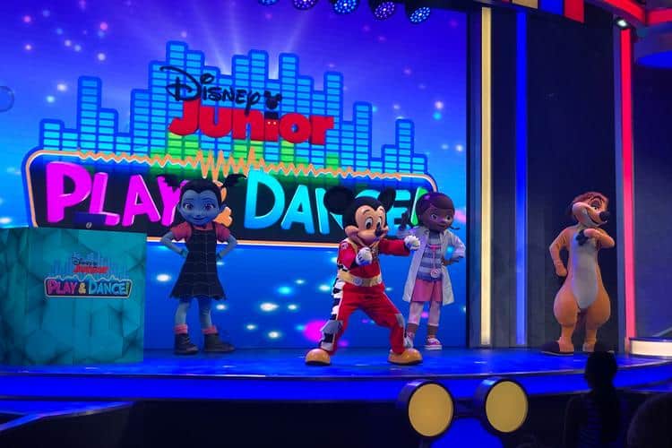 La Belleza De La Fiesta De Baile De Disney Junior