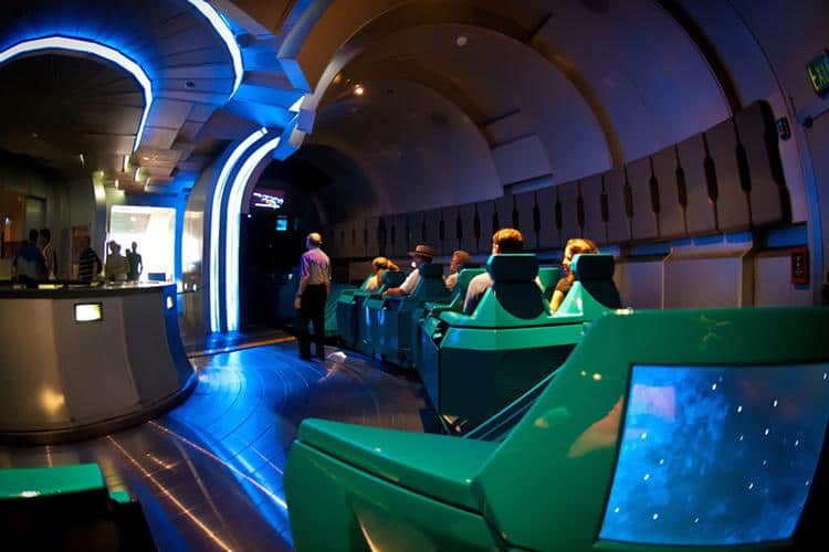 Spaceship Earth: Un Viaje Suave A Través Del Tiempo