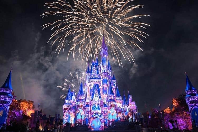 The Best Viewing Spots For Disney World Fireworks And Parades 2 Magic Kingdom: Happily Ever After Fireworks