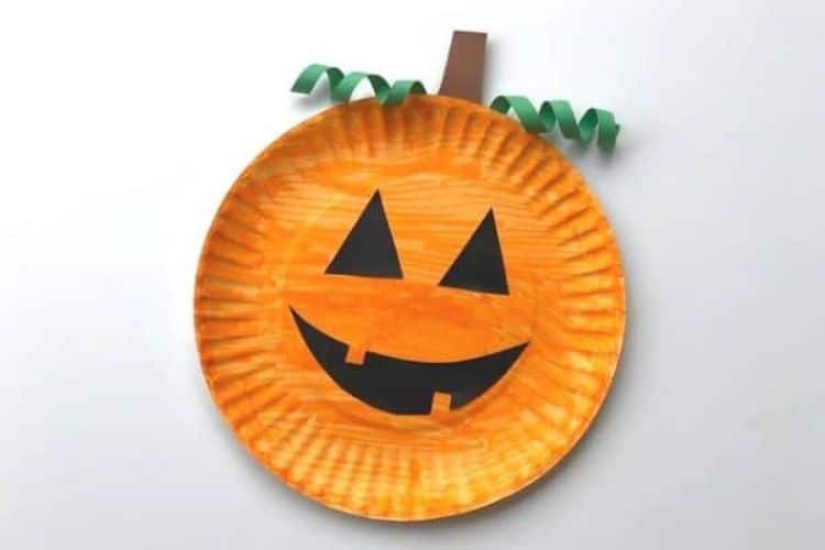 Paper Plate Pumpkins