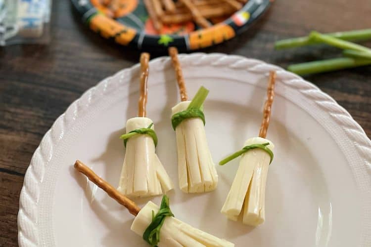 halloween crafts for toddlers