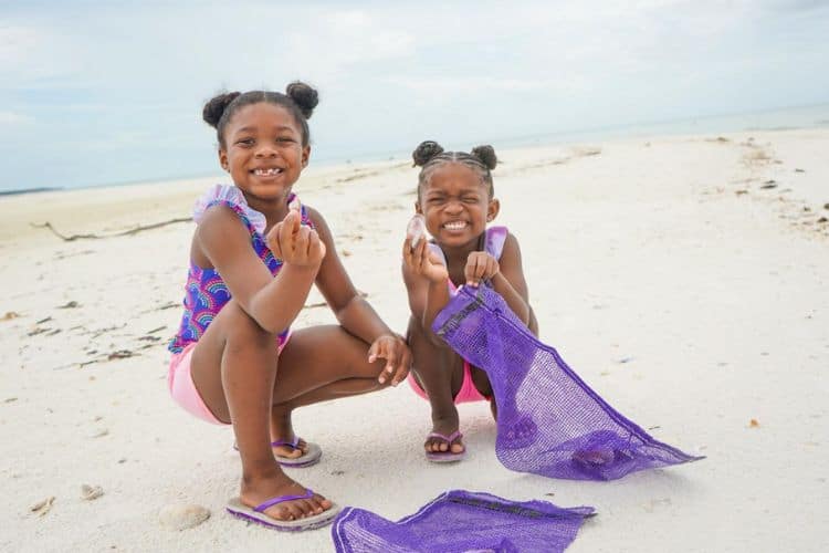 What Makes Naples a Good Place for a Family Beach Vacation?