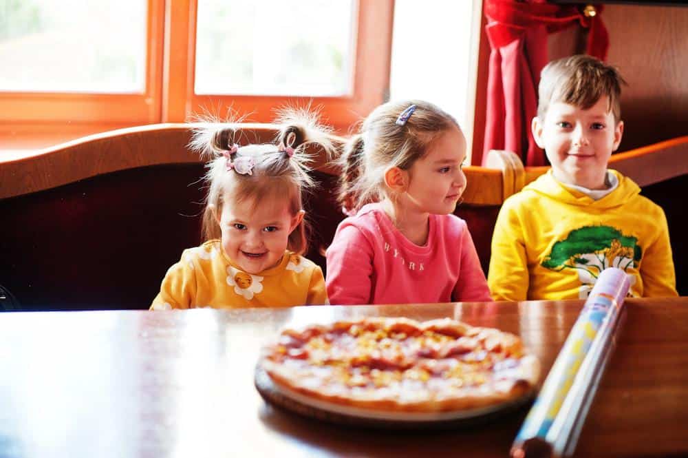 The Best Toddler-Friendly Restaurants in Pasadena Near Kidspace