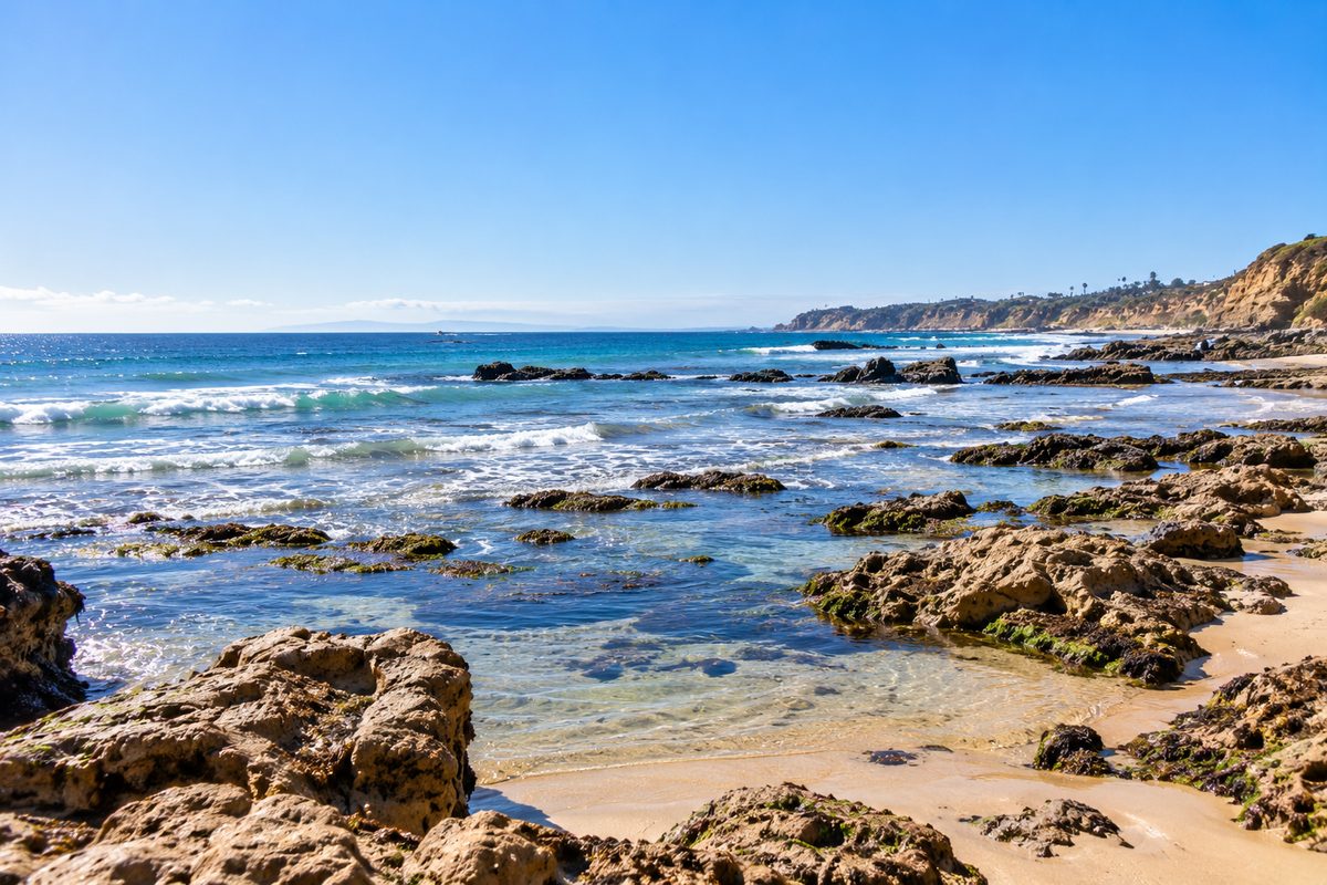 Sunny Rocky Coastline With Shallow Tide Pools, The Setting For A White Point Tide Pool Itinerary With Toddlers